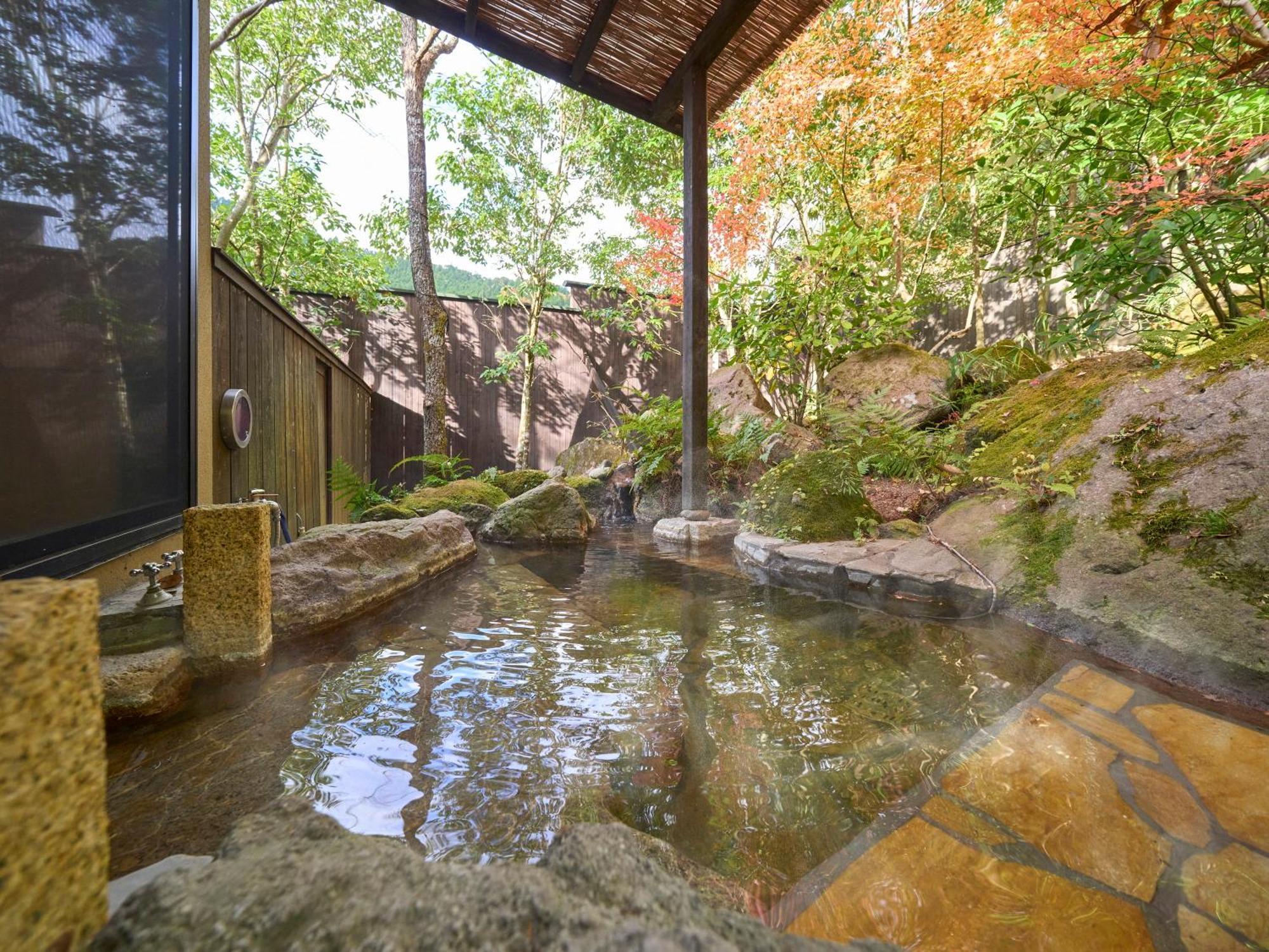 Yufuin Rakuyu Hotel Exterior photo